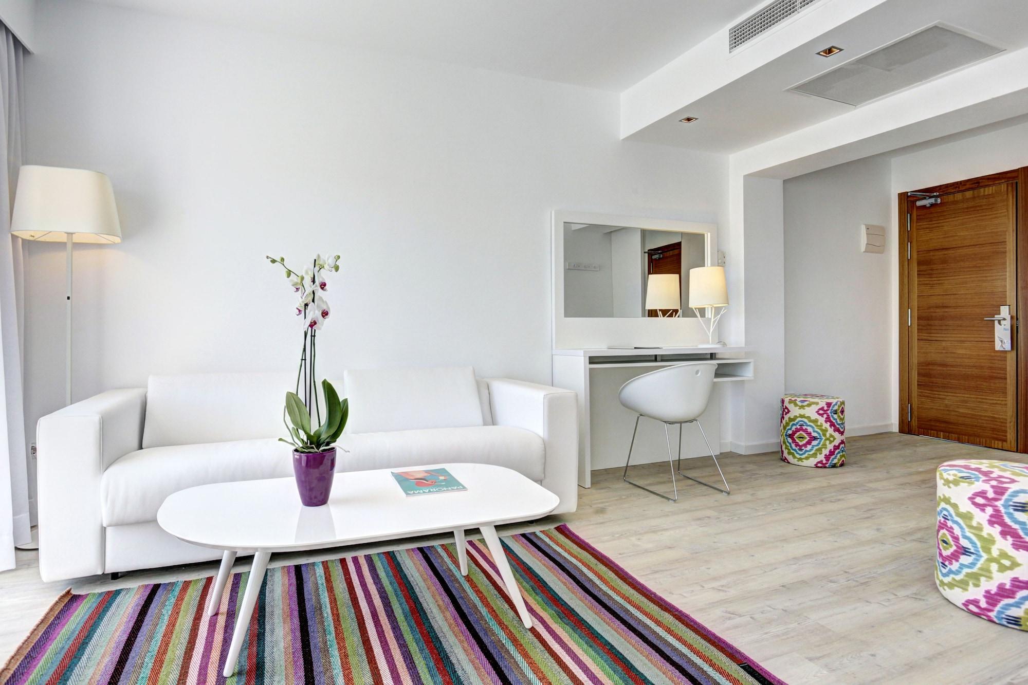 Grupotel Ibiza Beach Resort - Adults Only Портинакс Екстериор снимка