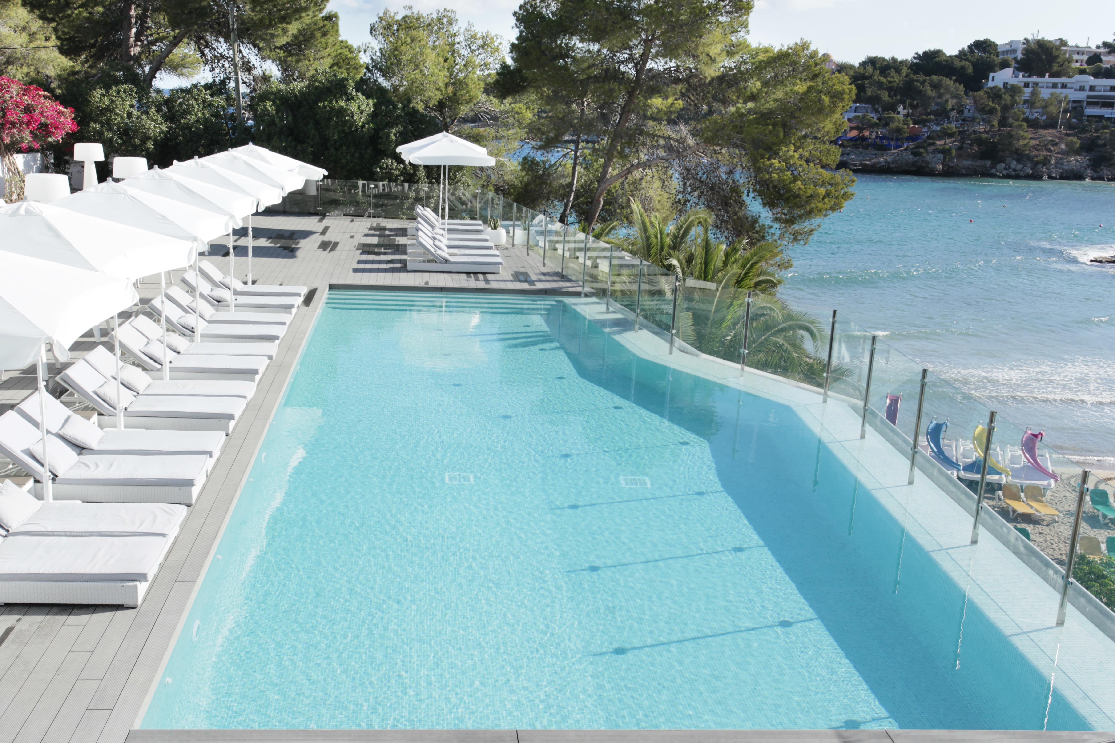 Grupotel Ibiza Beach Resort - Adults Only Портинакс Екстериор снимка