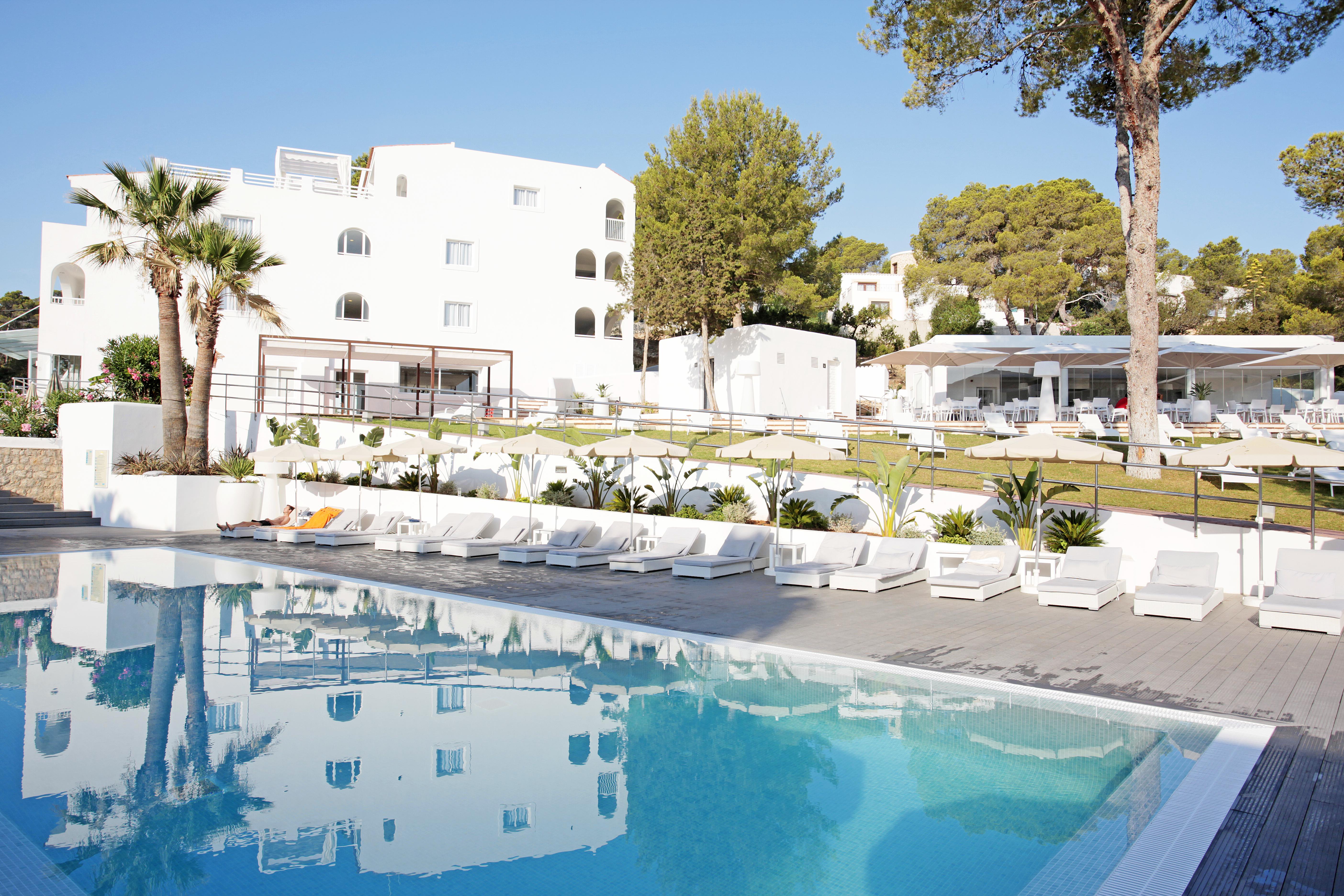 Grupotel Ibiza Beach Resort - Adults Only Портинакс Екстериор снимка